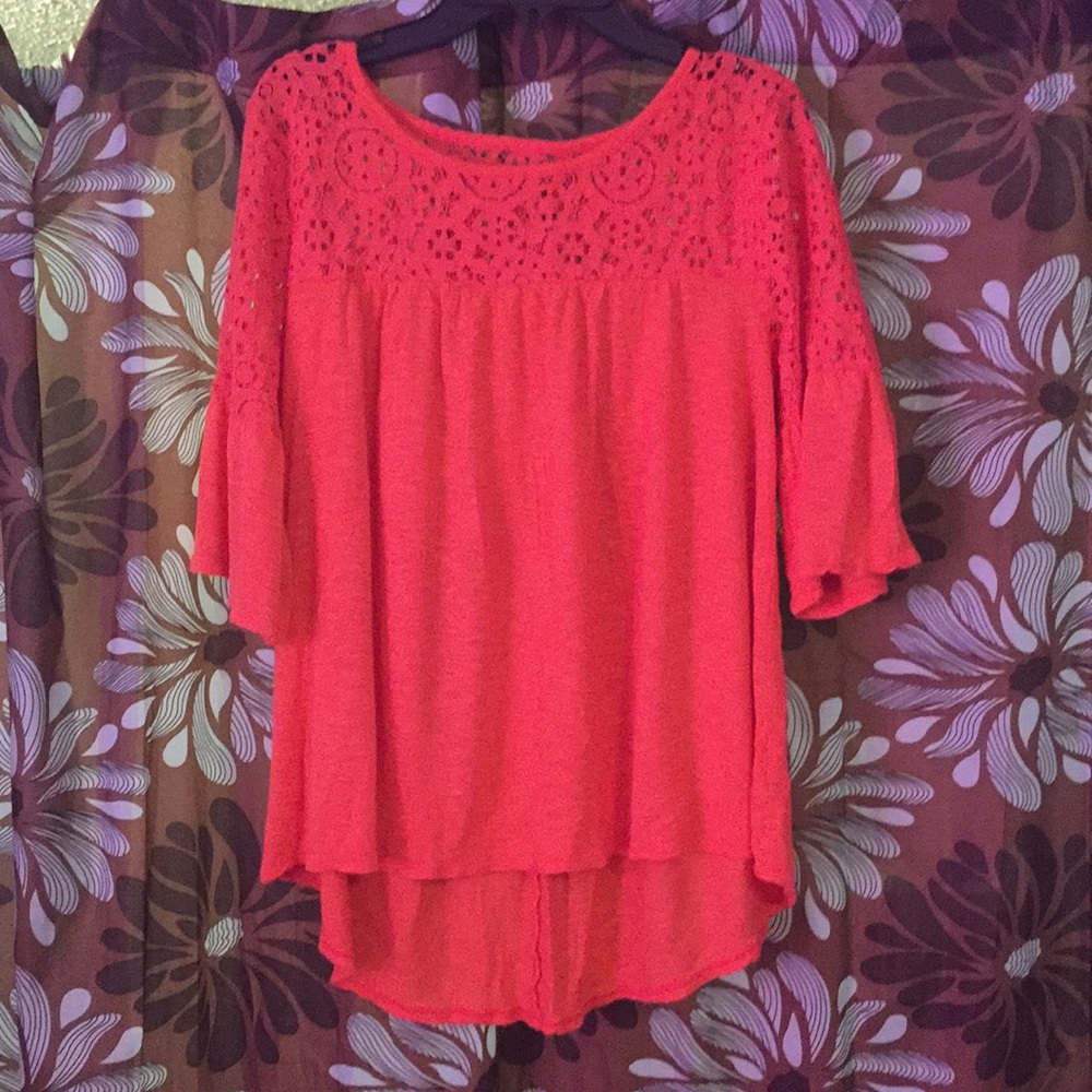 Coral top
